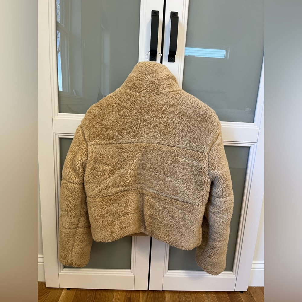ALO Yoga Tan Teddy Jacket - Picture 5 of 5